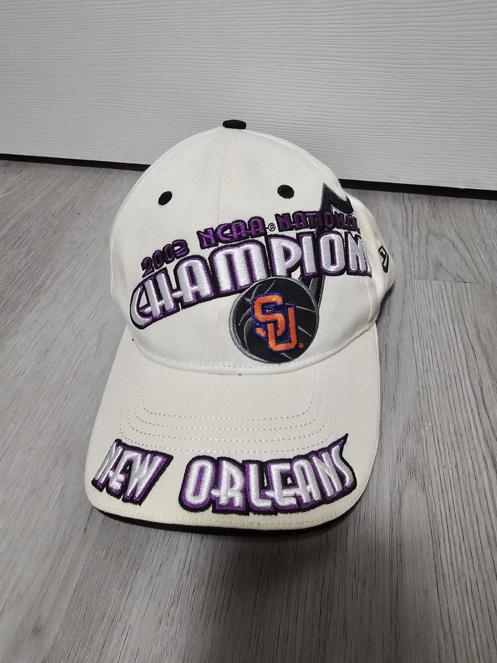 Vintage New Era 2003 NCAA Syracuse University hat New Orleans Size M/L